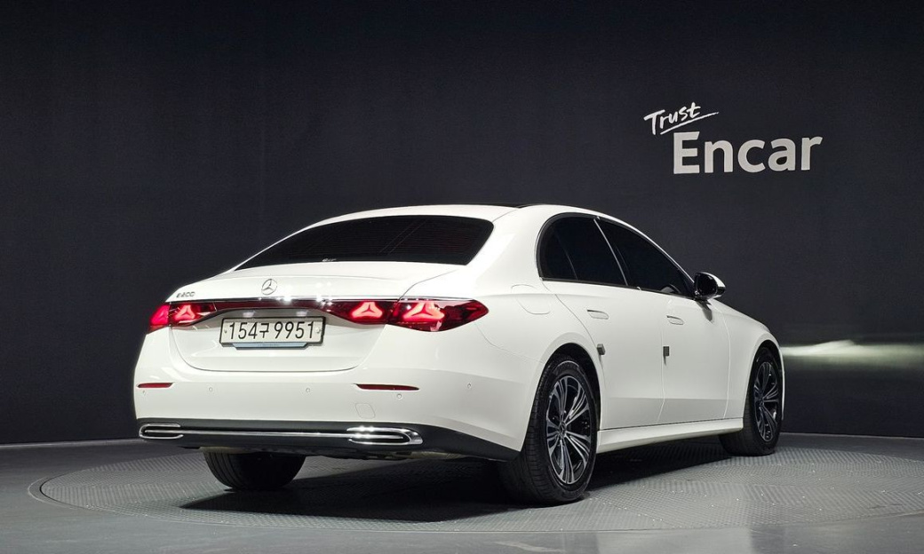 Mercedes-Benz E-Class E200 Avantgarde, 2024
