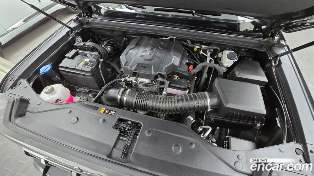 Kia Tasman 2.5T Gasoline 4WD, 2026