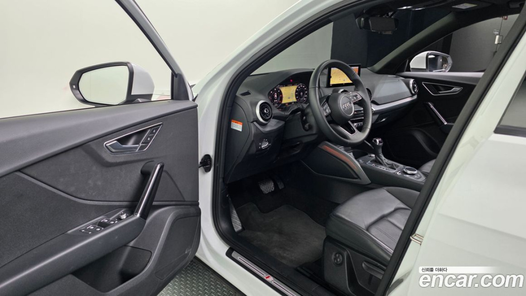 Audi Q2 35 TDI Premium, 2023