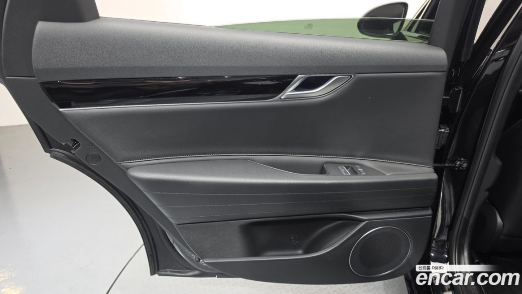 Genesis G80 Gasoline 2.5 Turbo AWD, 2024