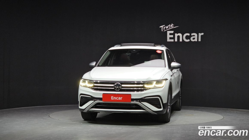 Volkswagen Tiguan 2.0 TSI Prestige, 2023