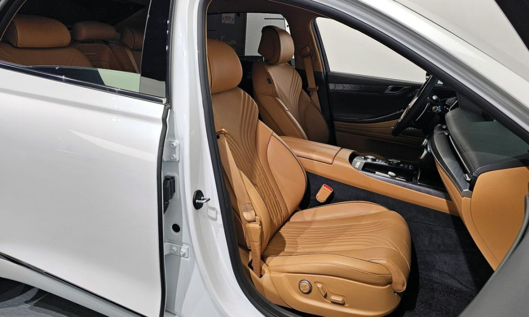 Genesis G80 Gasoline 2.5 Turbo 2WD, 2024