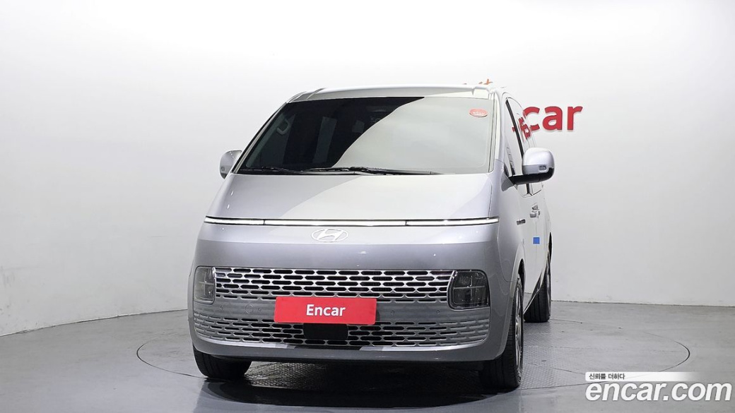 Hyundai Staria Tourer 9-Seater, 2025