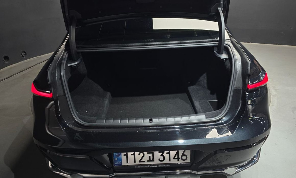 BMW 7-Series 740d xDrive M Sport, 2024