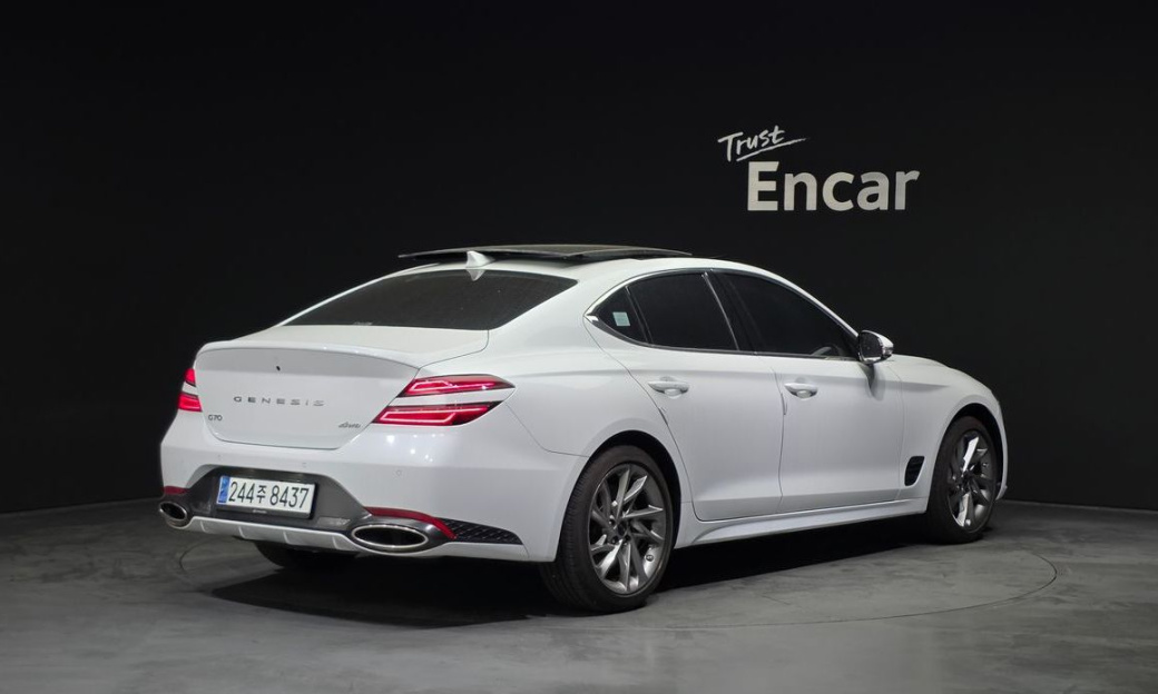 Genesis G70 Gasoline 2.5T 4WD, 2025