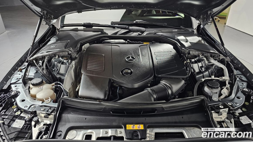 Mercedes-Benz C-Class C200 4MATIC Avantgarde, 2022