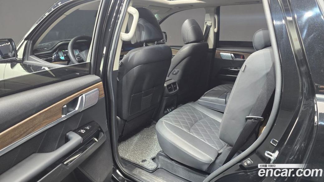 Kia Mohave Diesel 3.0 4WD 5-Seater, 2022