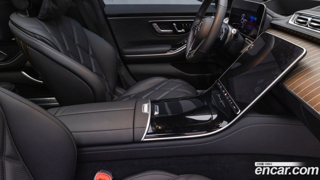 Mercedes-Benz S-Class Maybach S680 4MATIC, 2023