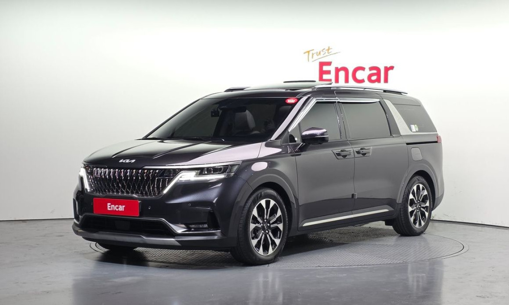 Kia Carnival 9-Seater Signature, 2023