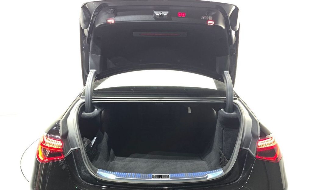 Mercedes-Benz S-Class S450L 4MATIC, 2026