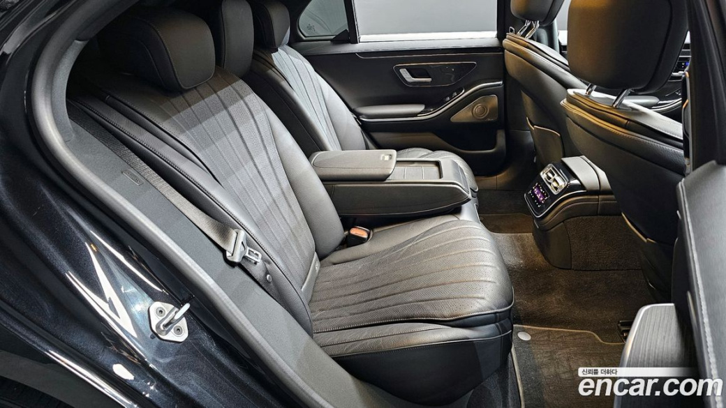 Mercedes-Benz S-Class S350 d, 2022
