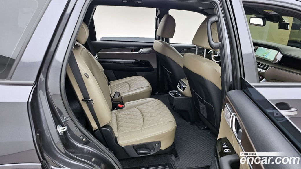 Kia Mohave Diesel 3.0 4WD 6-Seater, 2022