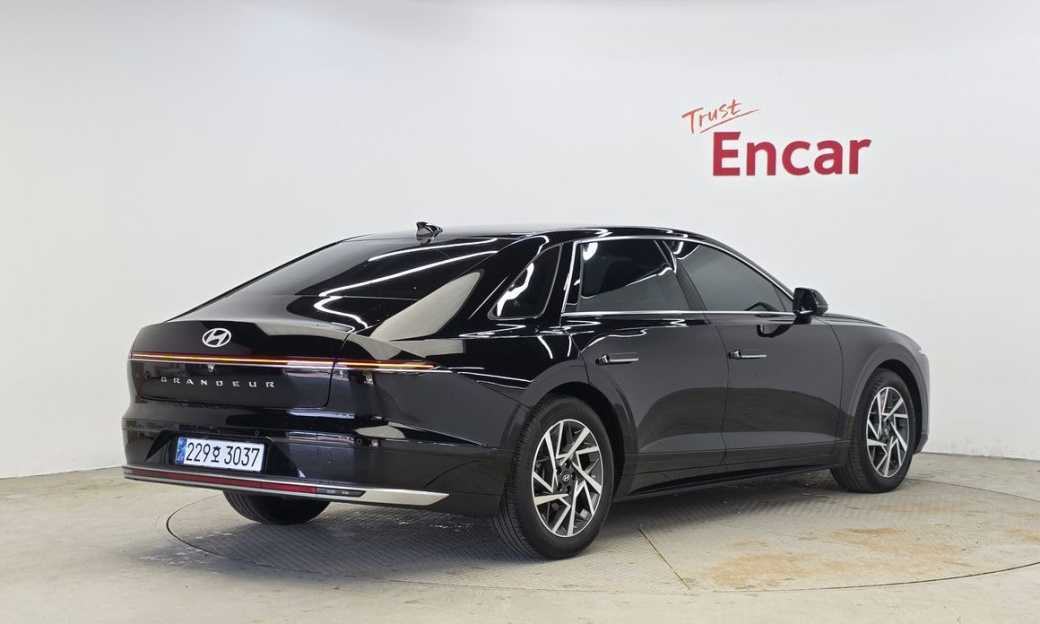 Hyundai Grandeur 2,5 Gasoline 2WD, 2025