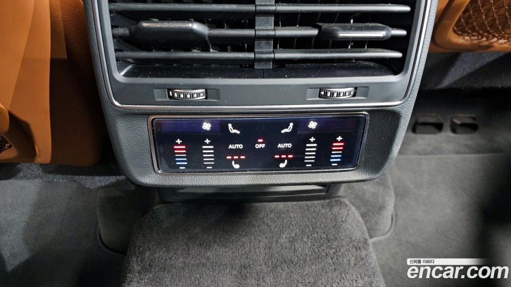 Audi Q8 45 TDI Quattro Premium, 2021
