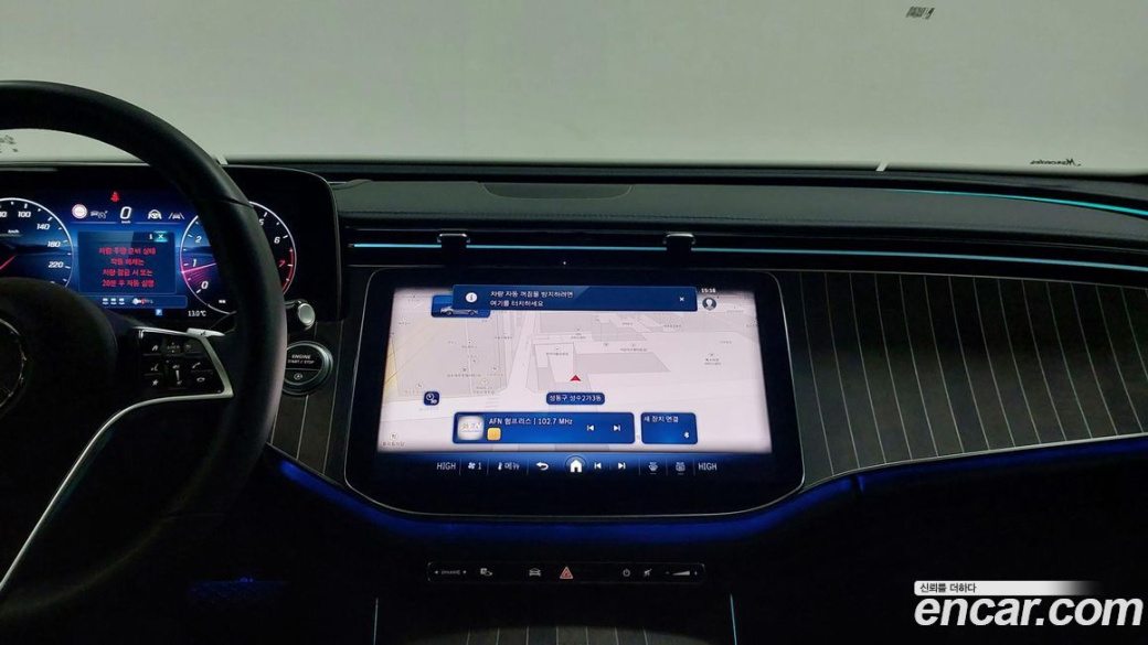 Mercedes-Benz E-Class E300 4MATIC Exclusive, 2025