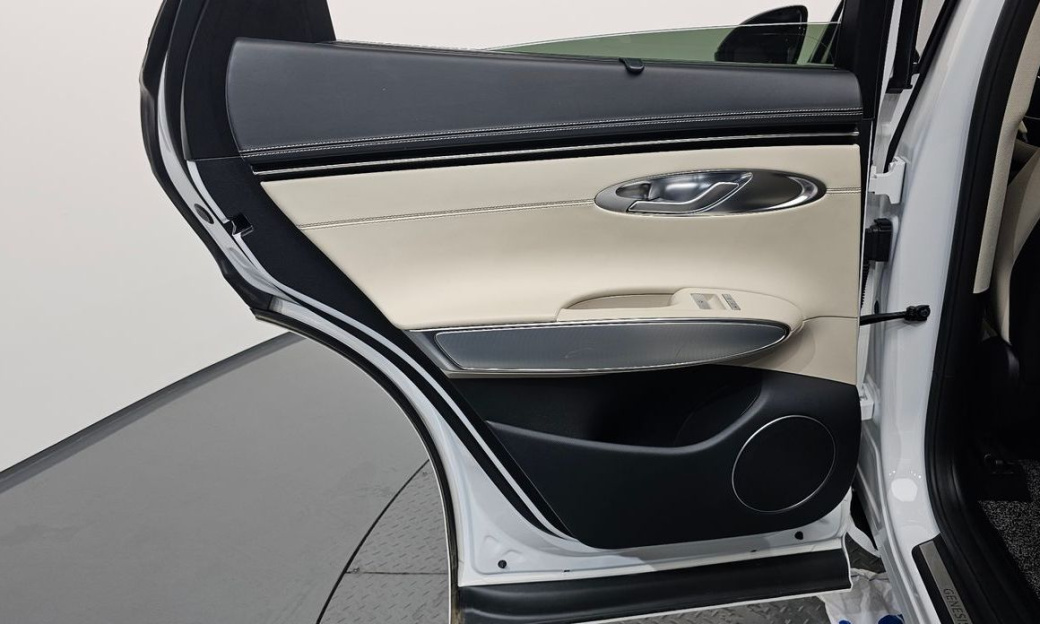 Genesis GV70 2.5T Gasoline 2WD, 2022
