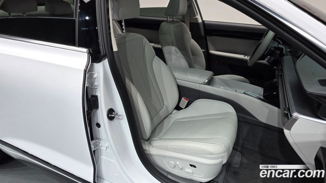Hyundai Grandeur 2,5 Gasoline 2WD, 2025