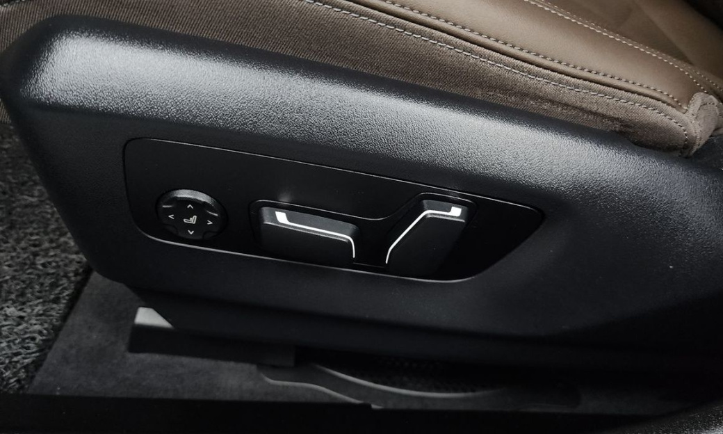 BMW 5-Series 520i M Sport, 2024