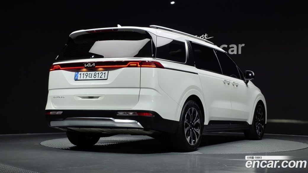 Kia Carnival 9-Seater Signature, 2022