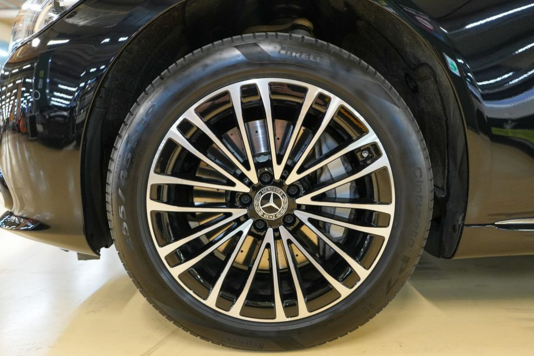 Mercedes-Benz S-Class S350 d 4MATIC, 2025
