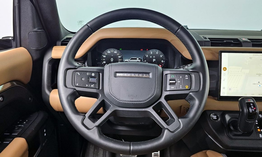 Land Rover Defender 110 P400 X, 2025