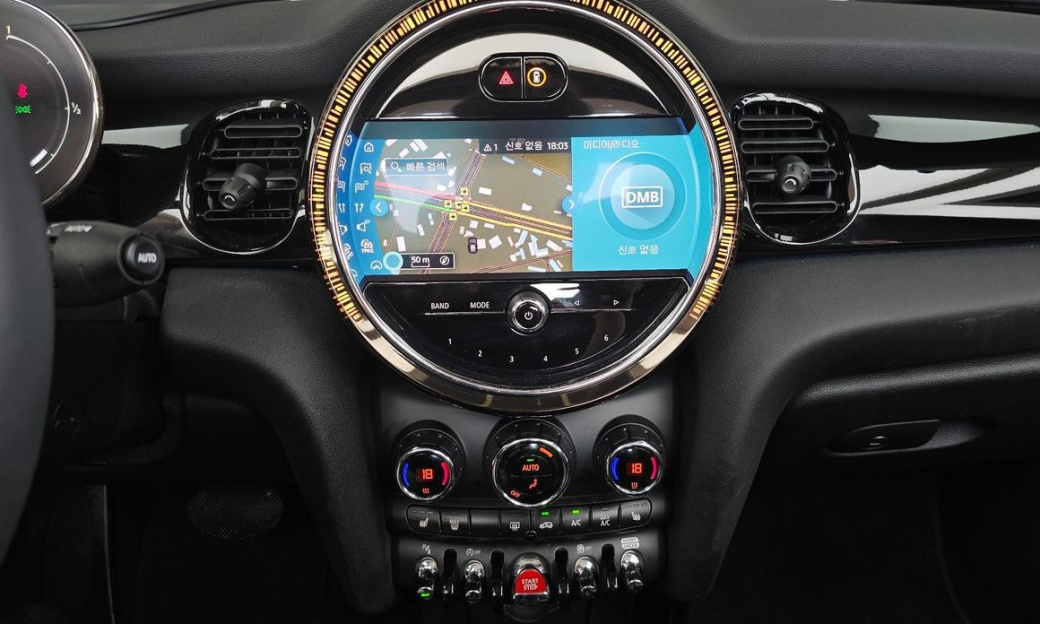 Mini Cooper Convertible Classic, 2024