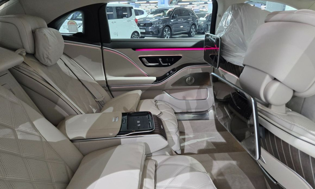 Mercedes-Benz S-Class Maybach S680 4MATIC, 2025