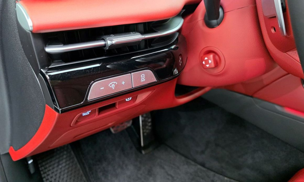 Genesis G80 Gasoline 2.5 Turbo AWD, 2025