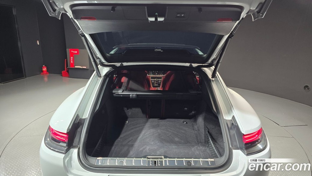 Porsche Panamera 4.0 Turbo S, 2023
