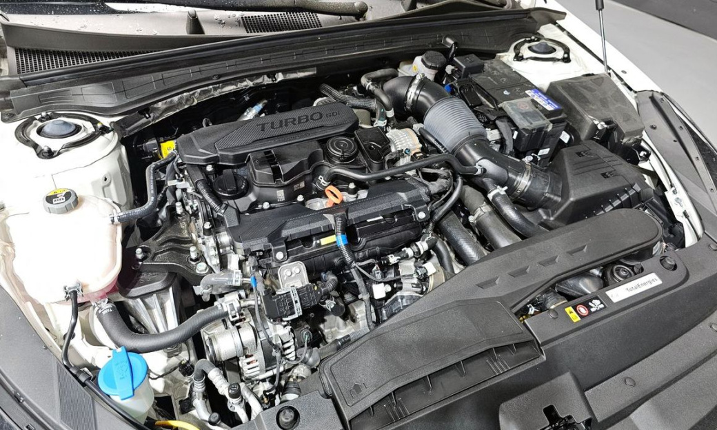 Kia K5 1.6 Turbo, 2025