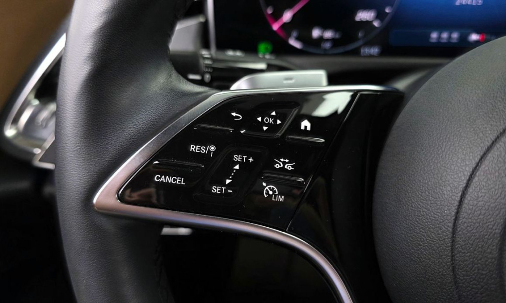 Mercedes-Benz E-Class E200 Avantgarde, 2025