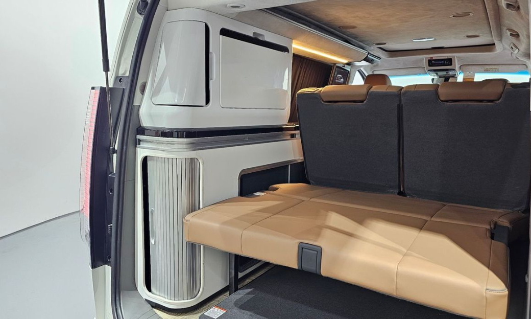Hyundai Staria 2WD Camping Car, 2024