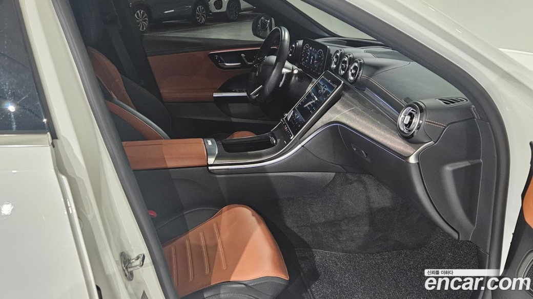 Mercedes-Benz C-Class C300 4MATIC AMG Line, 2023