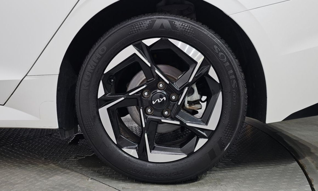 Kia K5 2.0, 2024