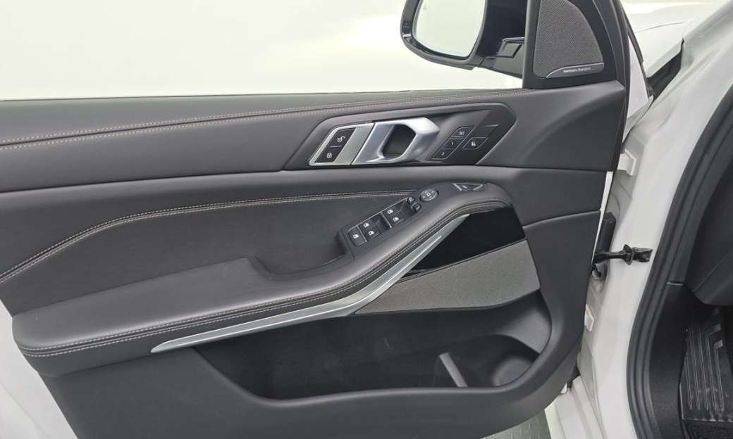 BMW X5 xDrive 40i M Sport, 2025