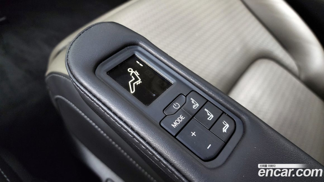 Kia Carnival 7-Seater Gravity, 2025