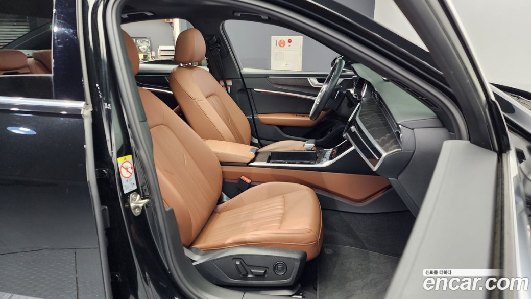 Audi A6 45 TFSI Premium, 2023