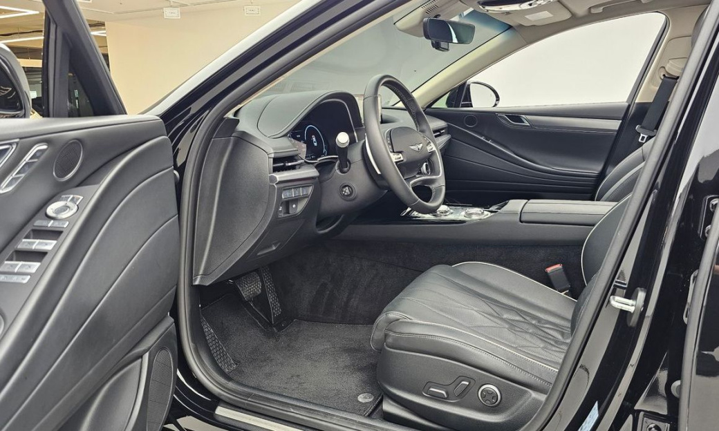 Genesis G80 Gasoline 2.5 Turbo AWD, 2023