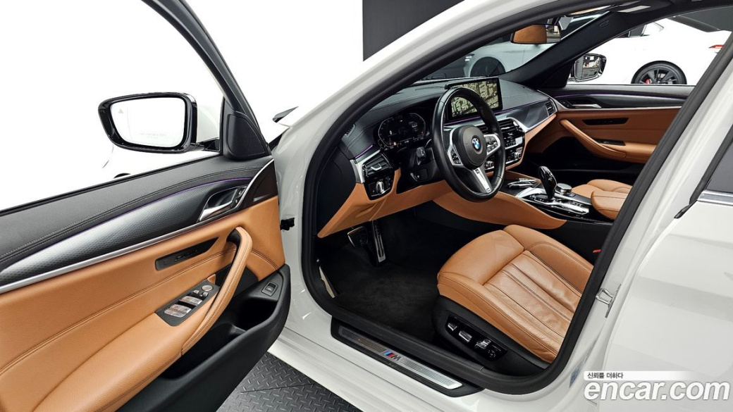 BMW 5-Series 520i M Sport, 2023