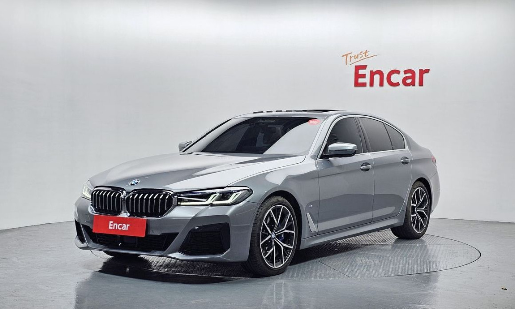 BMW 5-Series 530i xDrive M Sport Package, 2023