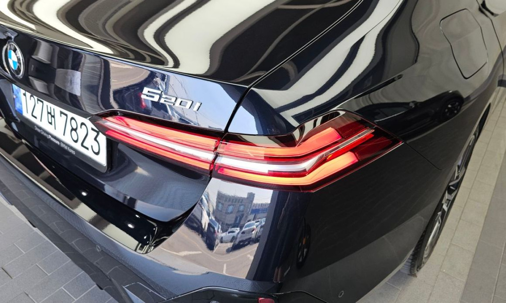 BMW 5-Series 520i M Sport, 2024