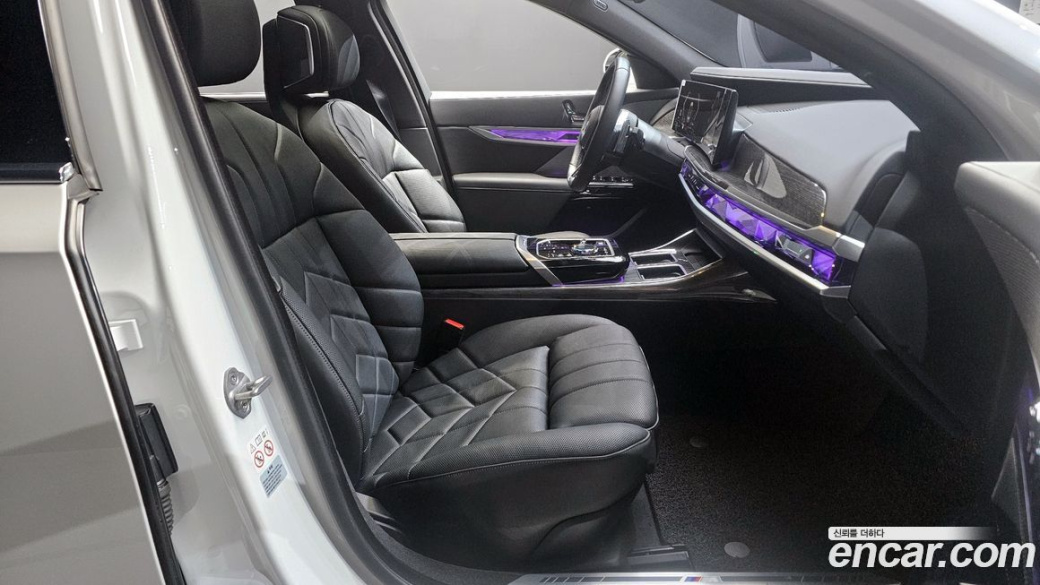 BMW 7-Series 740i xDrive M Sport, 2024