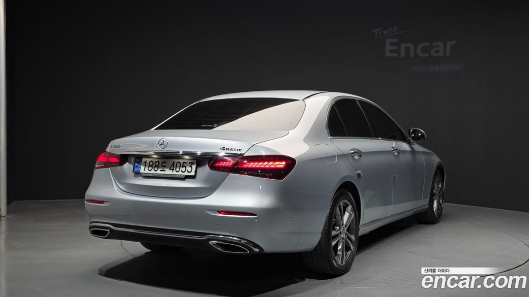 Mercedes-Benz E-Class E350 4MATIC Avantgarde, 2022