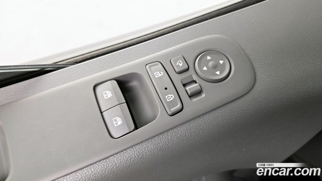 Hyundai Staria 2WD Camping Car, 2024