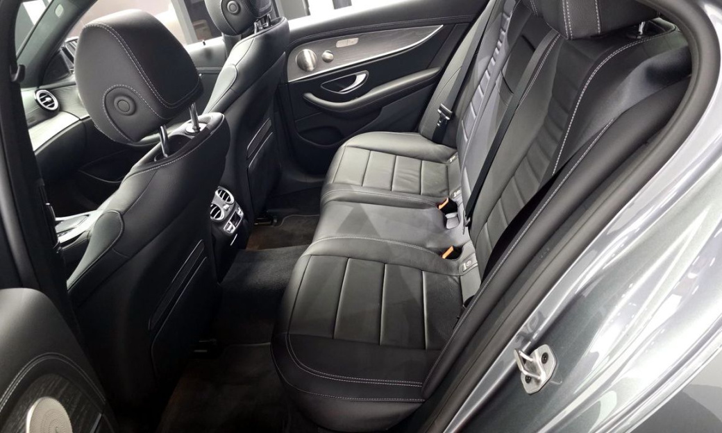 Mercedes-Benz E-Class E350 4MATIC Avantgarde, 2022