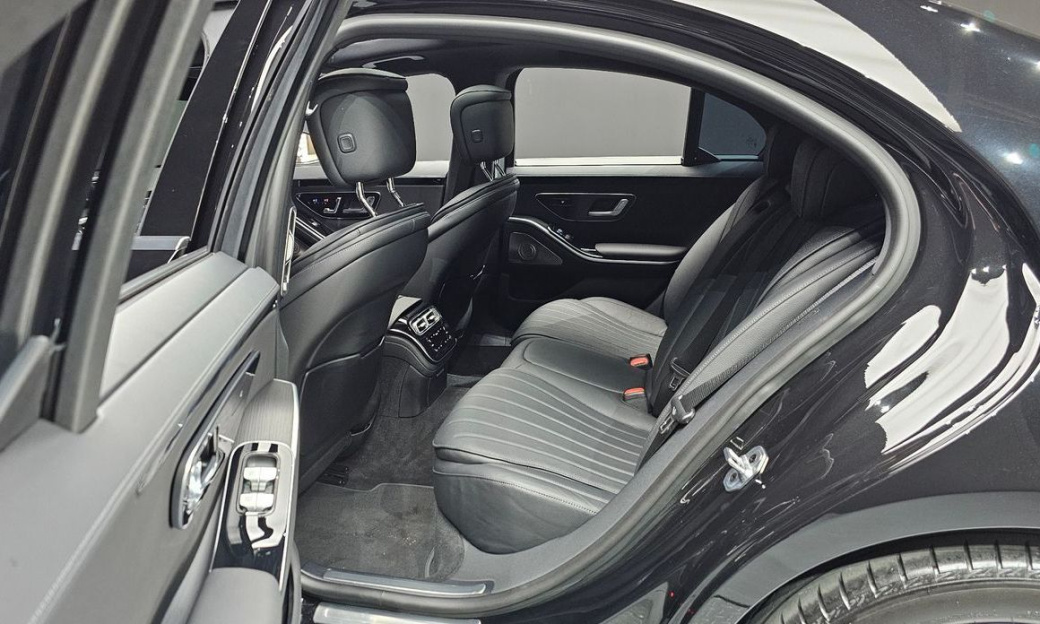Mercedes-Benz S-Class S450 d 4MATIC, 2024