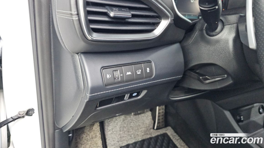 Hyundai Santafe Diesel 2.2 2WD, 2021