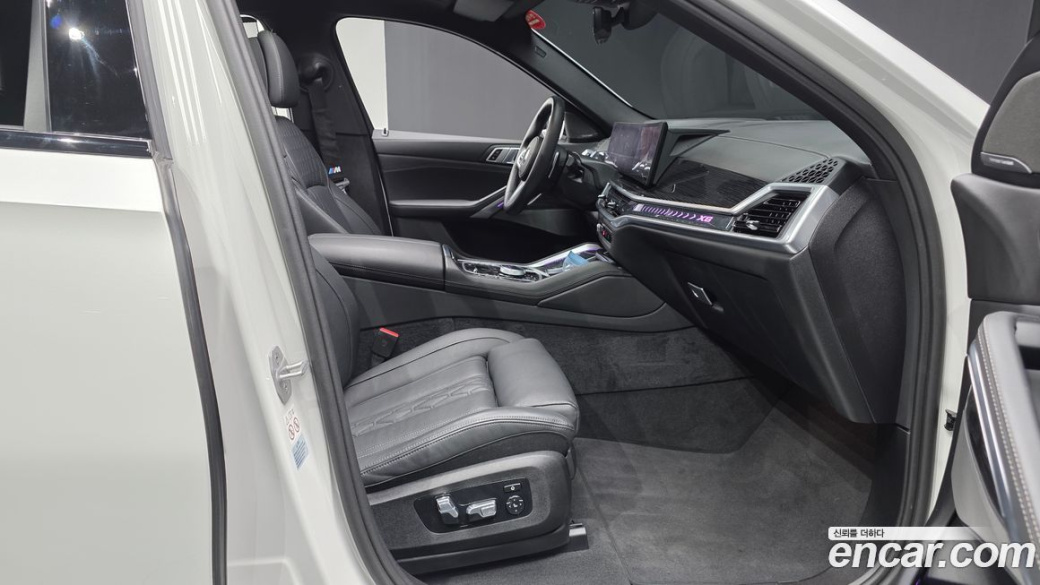 BMW X6 xDrive40i M Sport, 2024