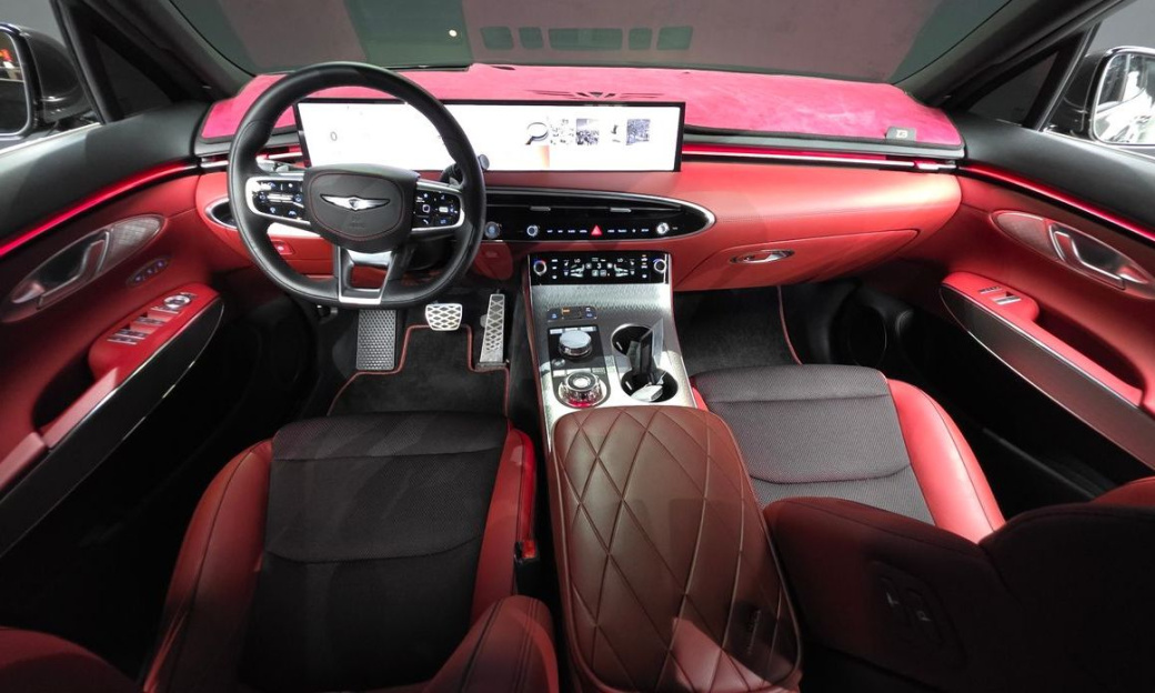 Genesis GV70 2.5T Gasoline AWD, 2025