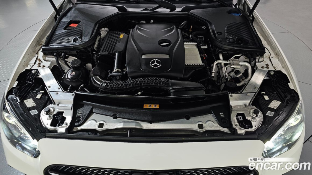 Mercedes-Benz E-Class E250 AMG Line, 2023